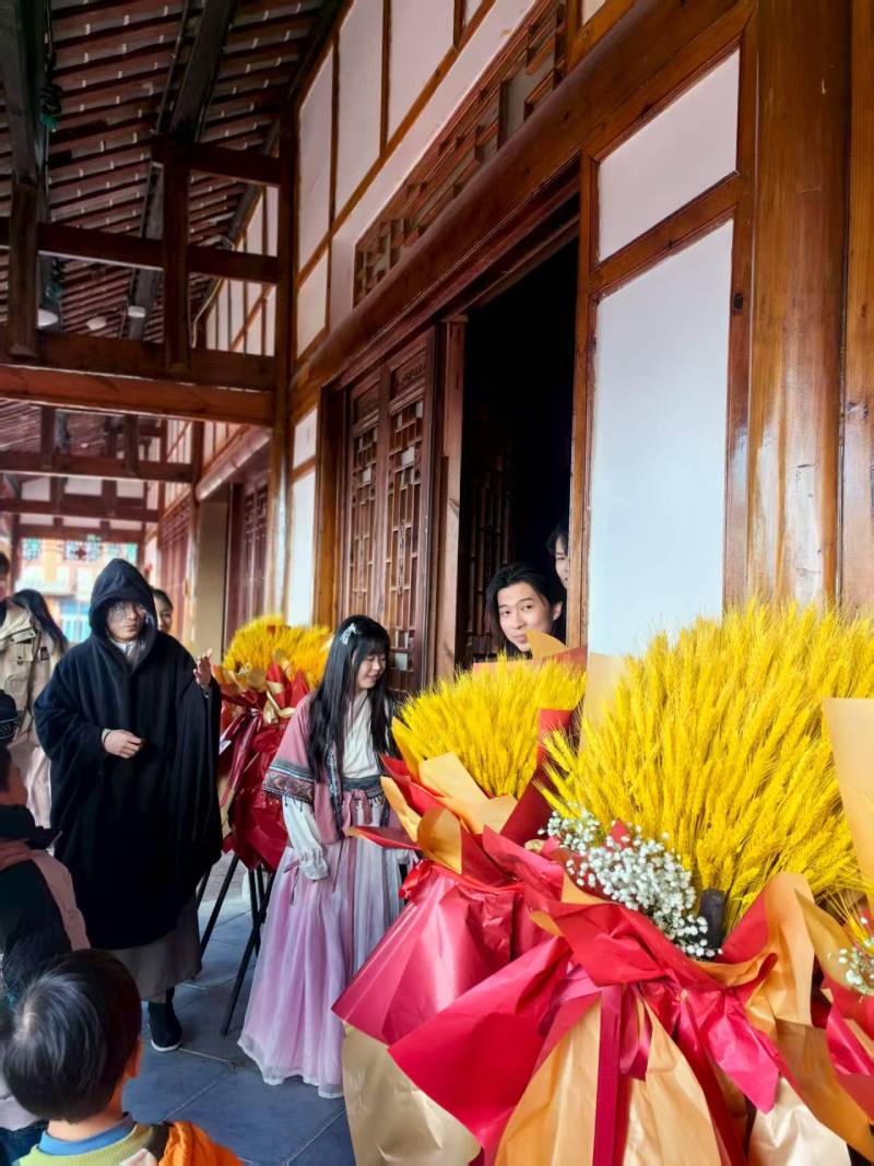 沉浸赋能：灯塔市景区演艺的差异化突围之路